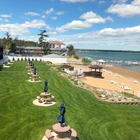 The Beach Haus - Traverse City Exterior foto