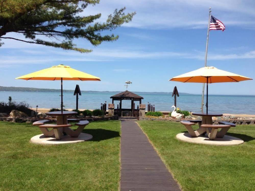 The Beach Haus - Traverse City Exterior foto